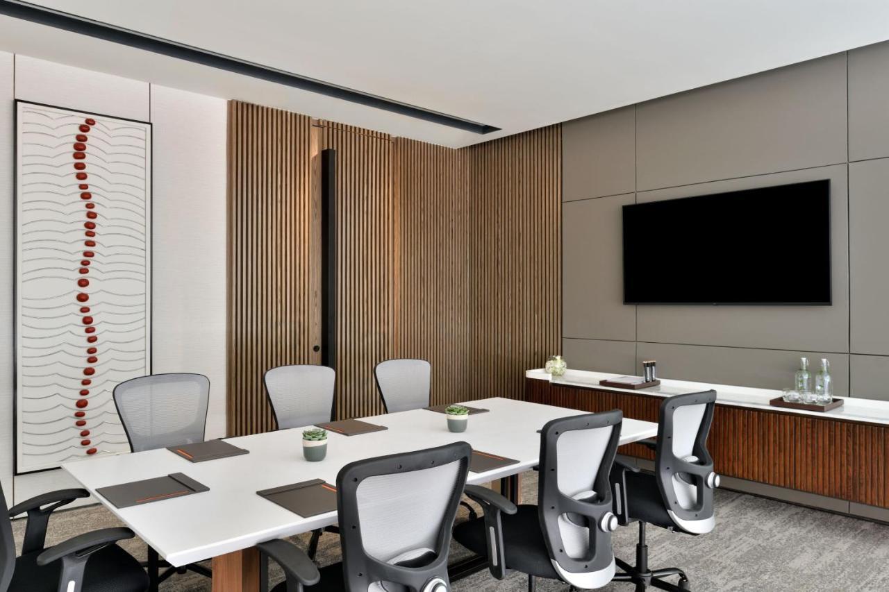 Marriott Executive Apartments Navi Mumbai Esterno foto