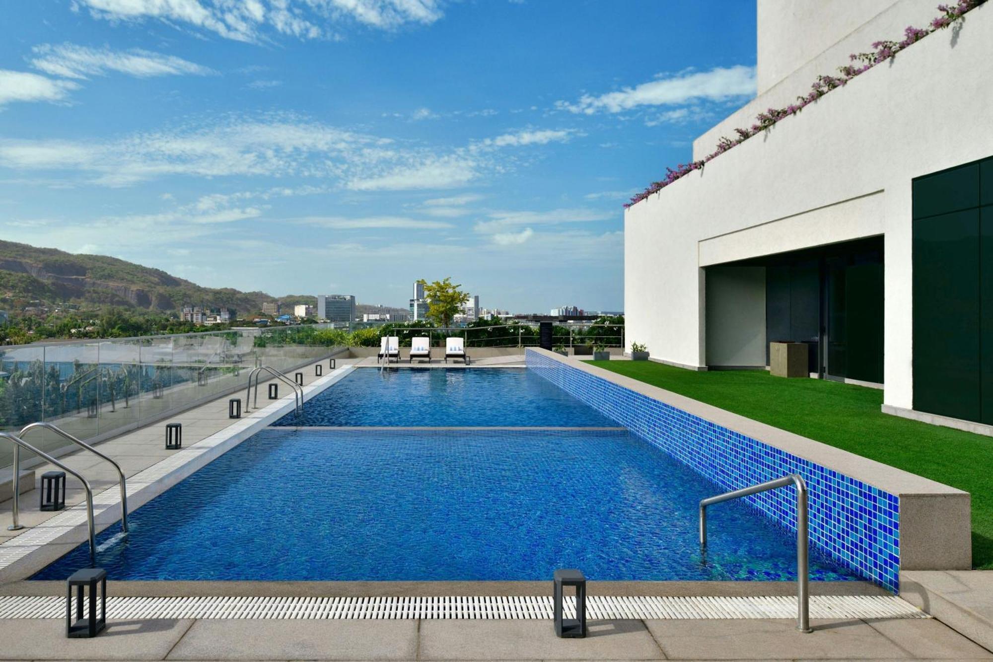 Marriott Executive Apartments Navi Mumbai Esterno foto